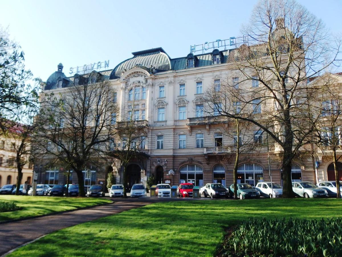 Hotel Slovan Plzen Exterior photo